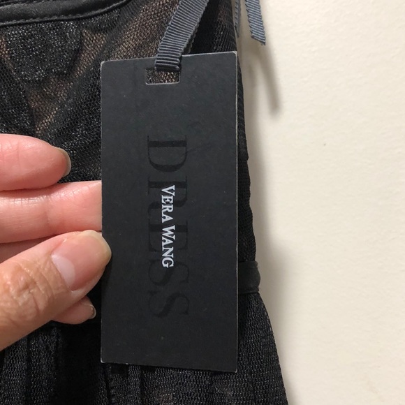 Vera Wang Black & Nude Lace-Layer Sleeveless Gown - Picture 8 of 8